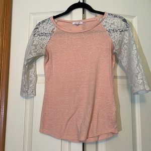 2/$8❗️dELiA*s | lace baseball tee